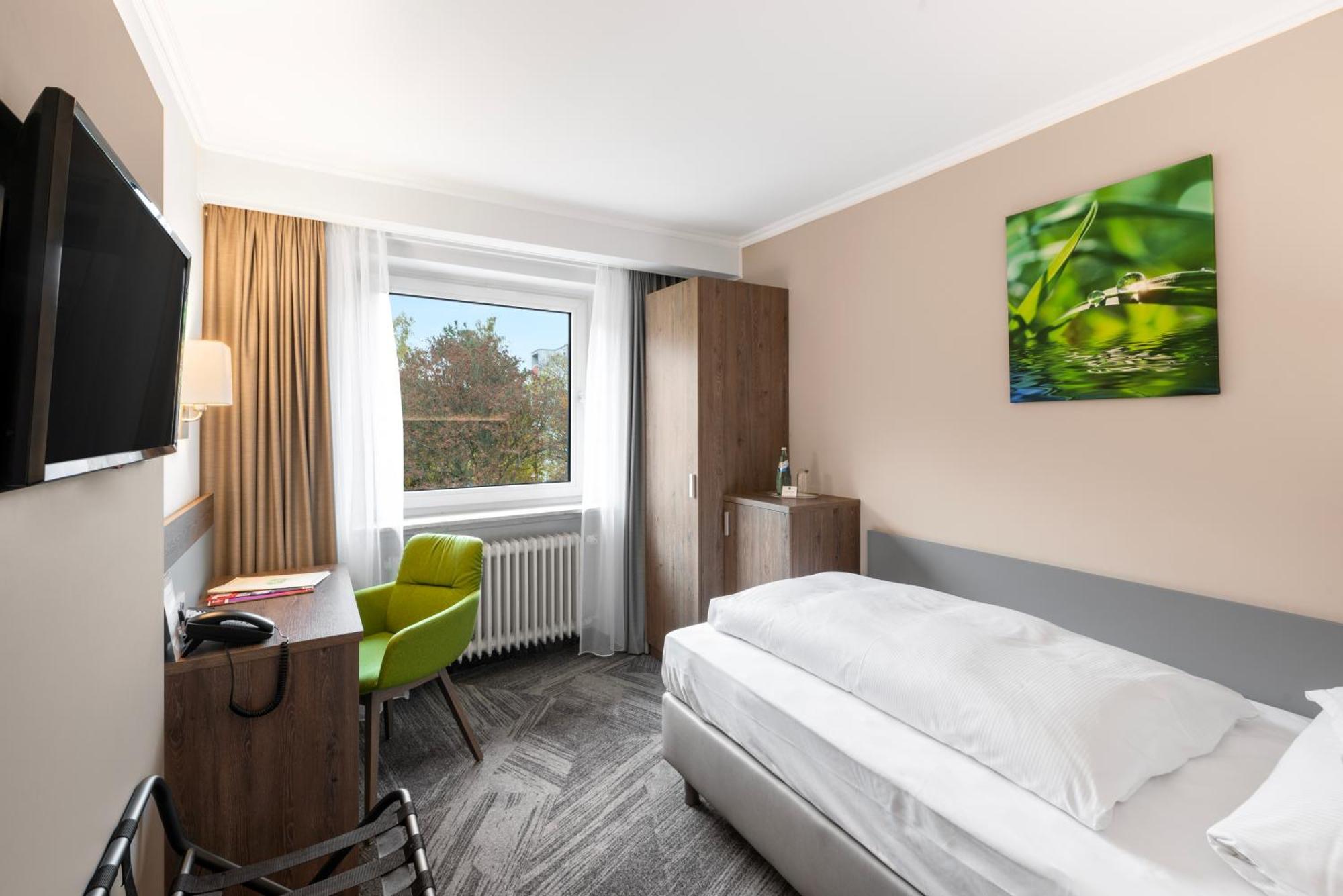 Parkhotel Am Taunus Oberursel Eksteriør billede